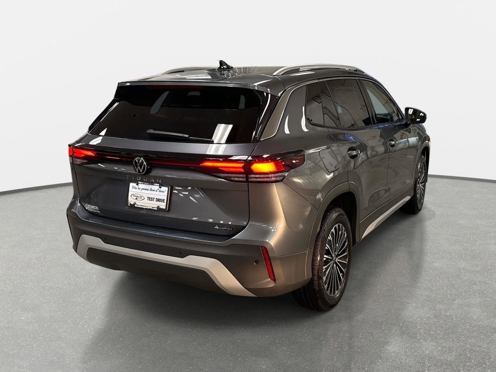 New 2026 Volkswagen Tiguan S image 5