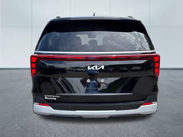 Used 2025 Kia Carnival EX FWD image 3