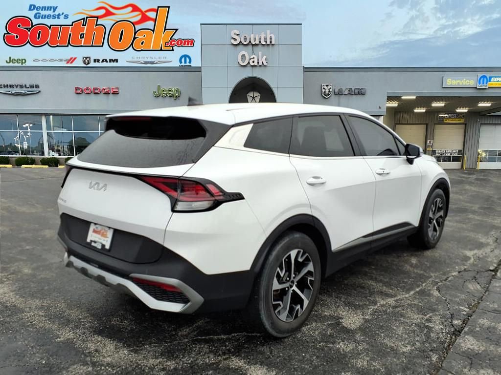 Used 2023 Kia Sportage EX FWD image 3
