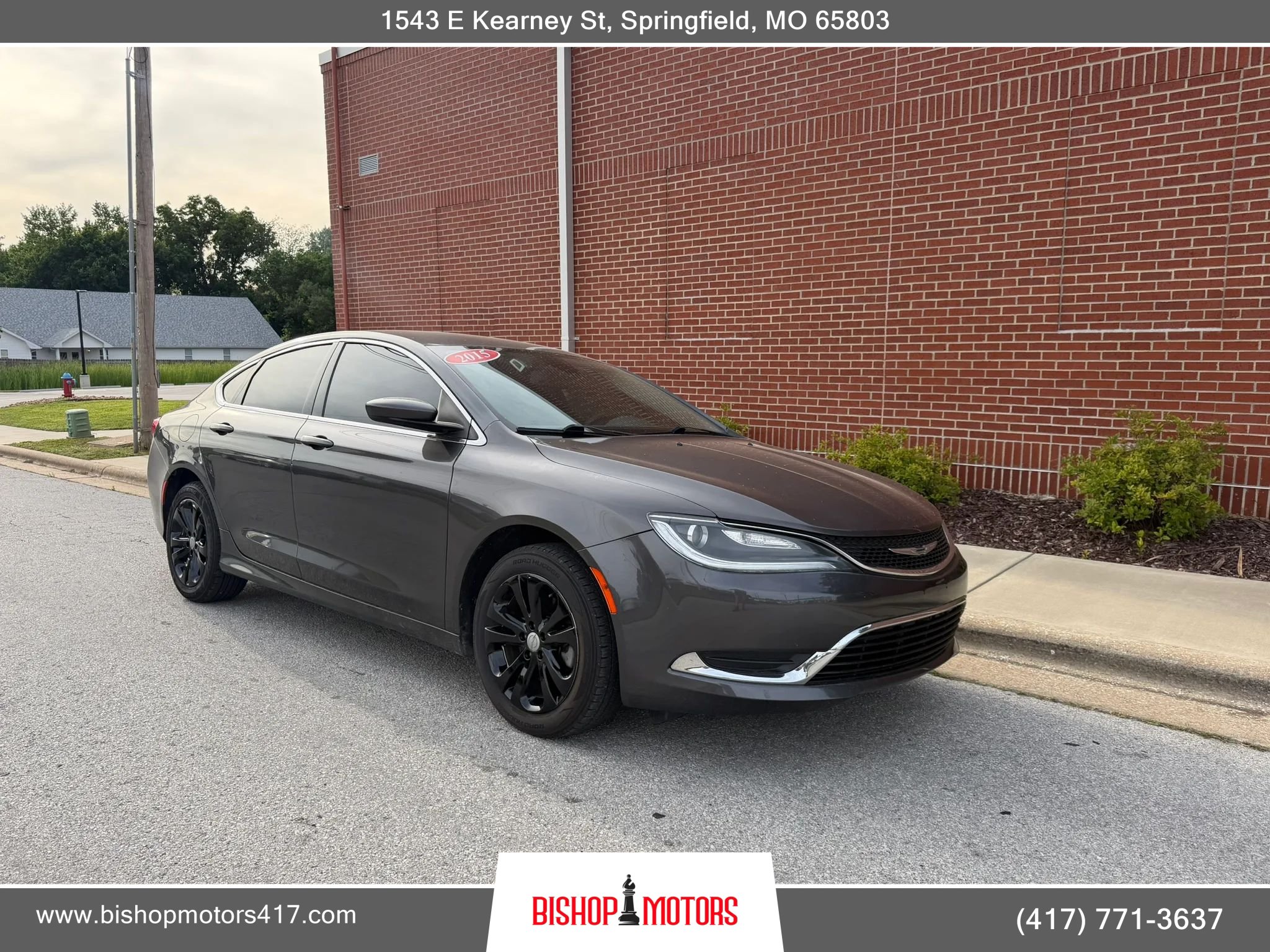Used 2015 Chrysler 200 Limited w/ Convenience Group FWD image 7