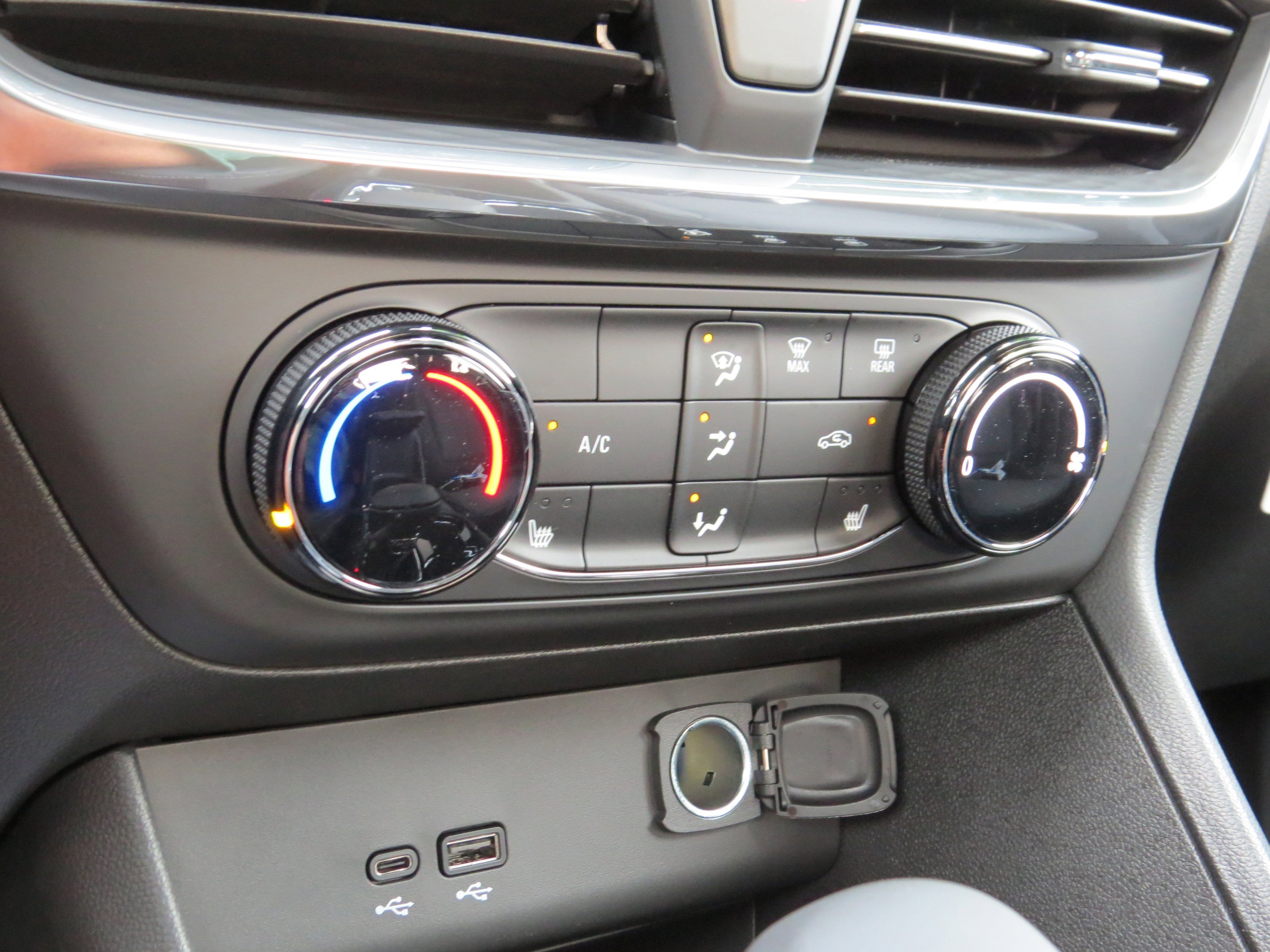 New 2026 Buick Encore GX Preferred w/ Comfort Package image 25