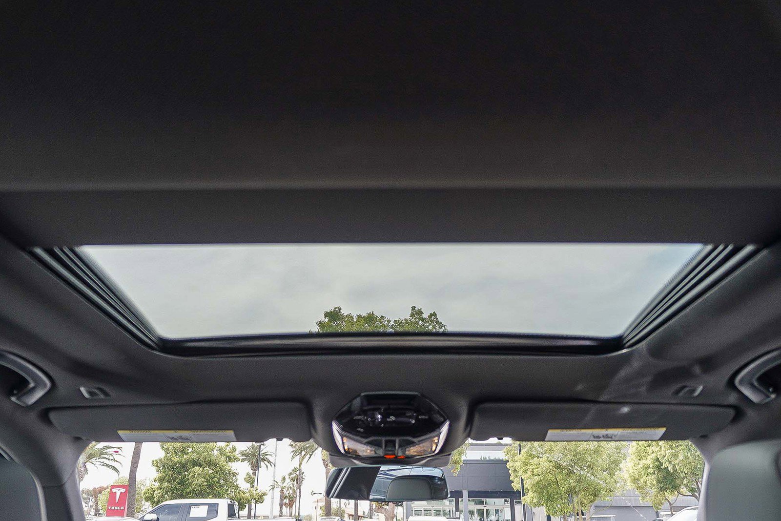 Certified 2025 BMW 530i image 18