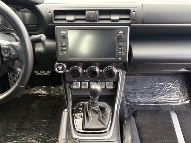 Used 2022 Toyota GR86 Premium w/ ALL Weather Mat Package (TMS) RWD image 11