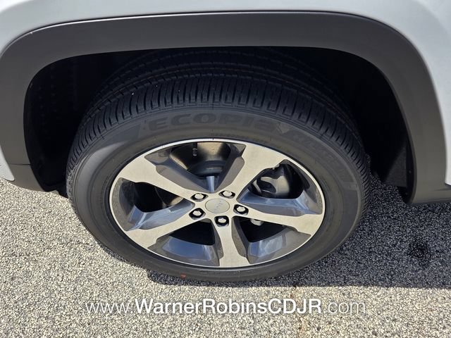 New 2026 Jeep Grand Cherokee L Limited RWD image 19
