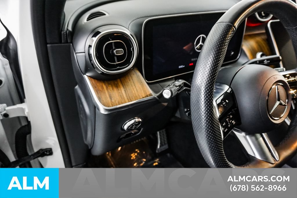 Used 2024 Mercedes-Benz GLC 300 4MATIC w/ AMG Line image 33