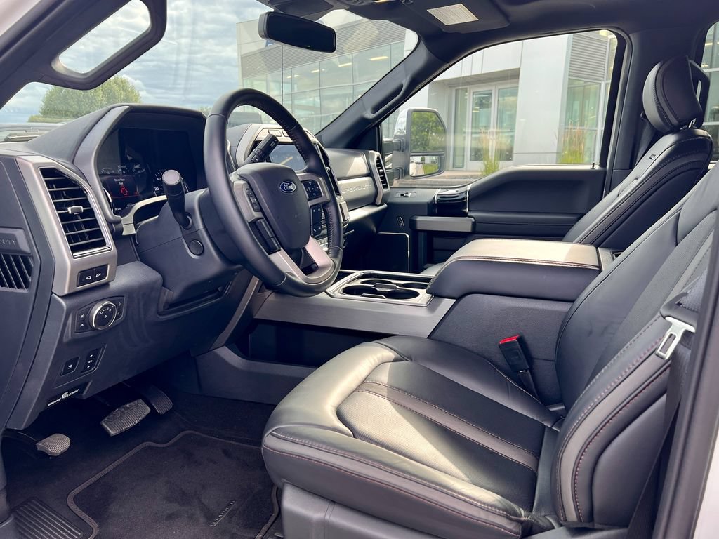 Used 2022 Ford F350 Platinum AWD/4WD image 9