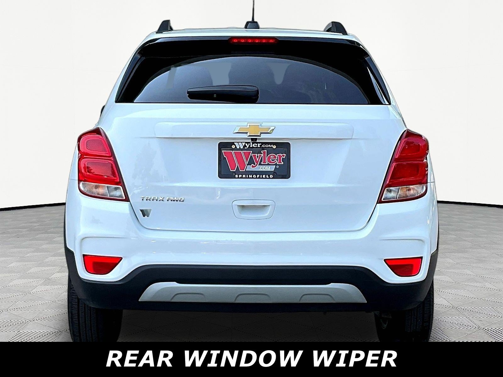 Used 2022 Chevrolet Trax LT w/ LT Convenience Package AWD/4WD image 5