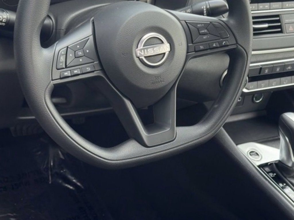 Certified 2025 Nissan Altima 2.5 S image 16