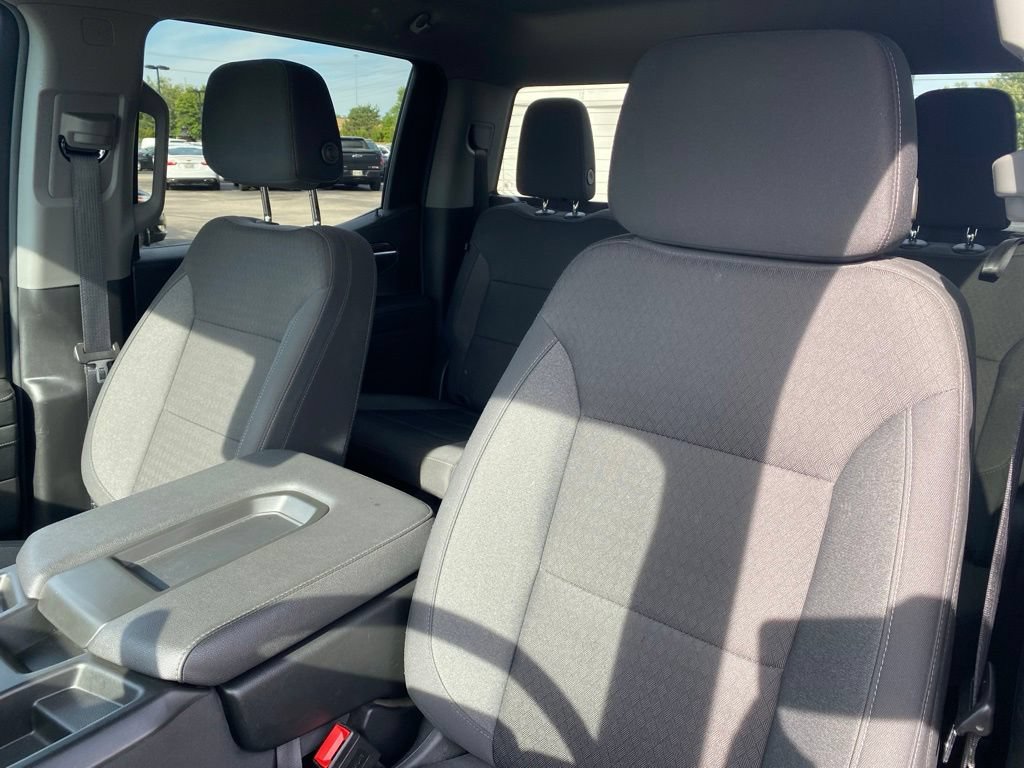 Used 2025 Chevrolet Silverado 1500 LT AWD/4WD image 12