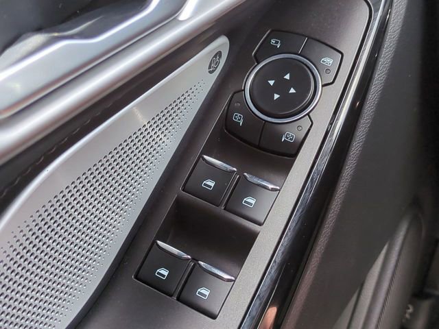 Used 2023 Ford Explorer Platinum w/ Technology Package AWD/4WD image 25