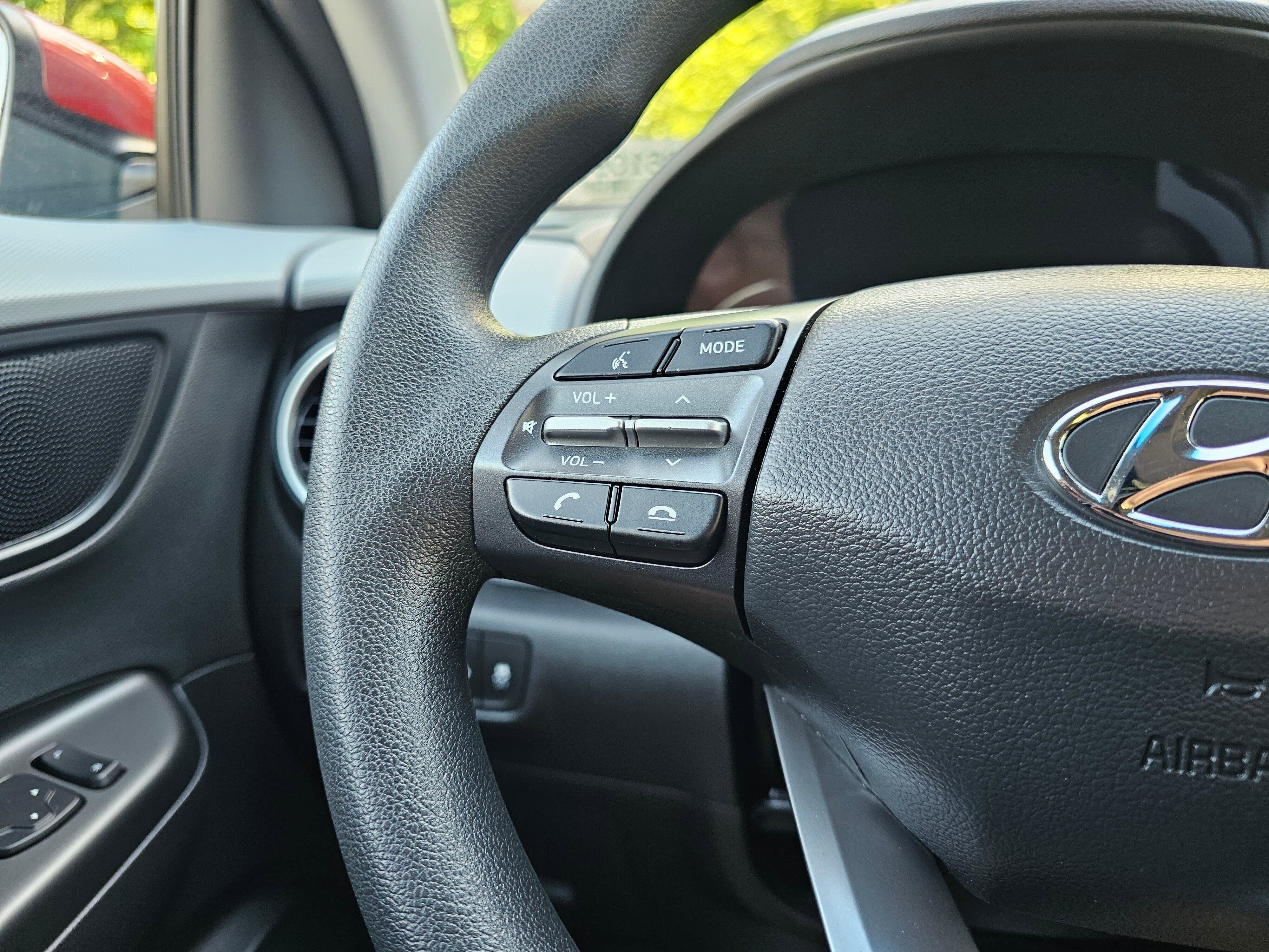 Used 2021 Hyundai Kona SE AWD/4WD image 32