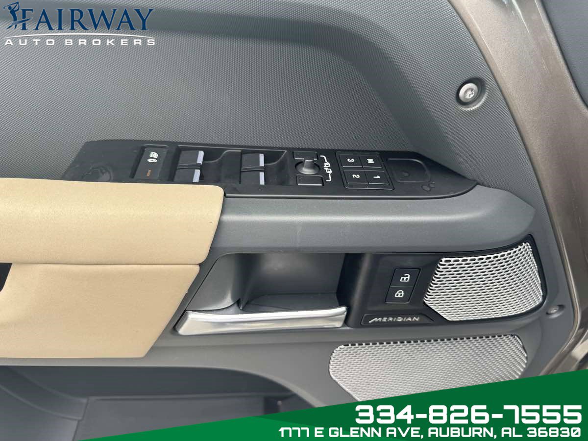 Used 2023 Land Rover Defender 130 X image 15