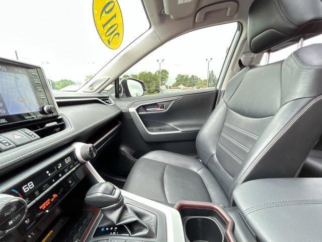 Used 2019 Toyota RAV4 Limited w/ Advanced Technology Package AWD/4WD image 49