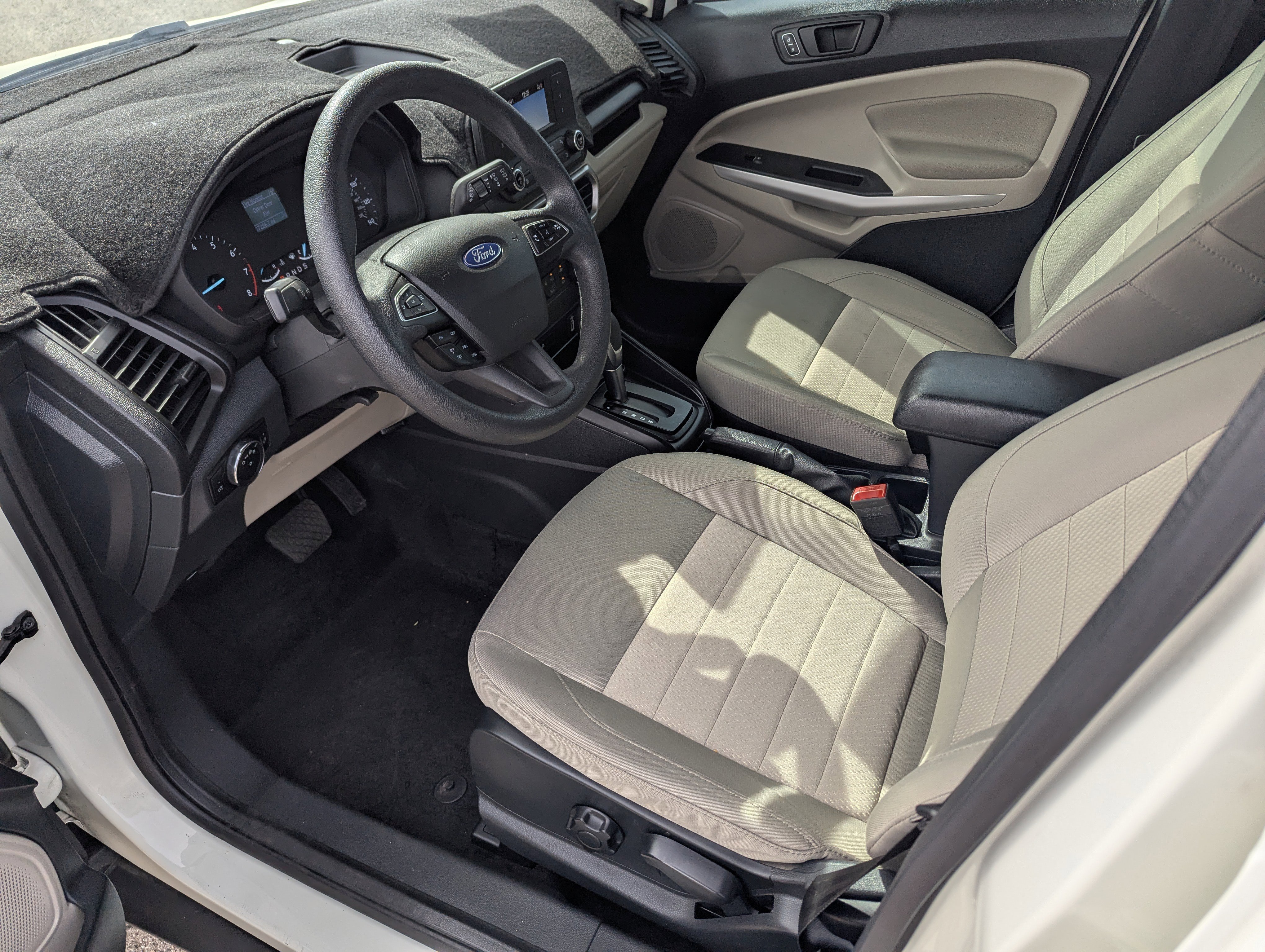 Used 2021 Ford EcoSport S image 9