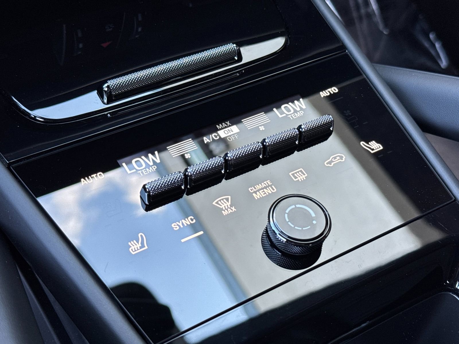 New 2026 Porsche Cayenne GTS image 22