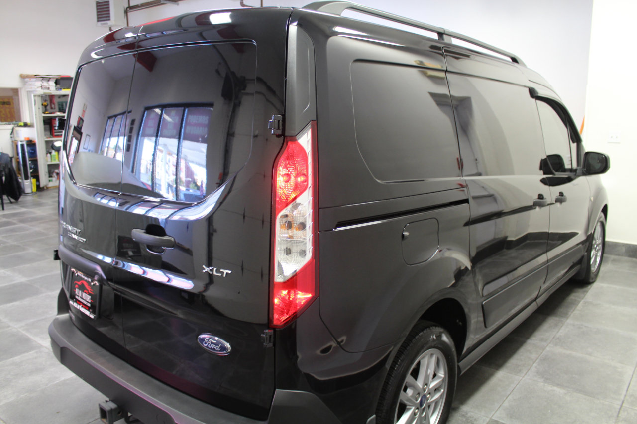 Used 2023 Ford Transit Connect XLT w/ Trailer Tow Package image 6