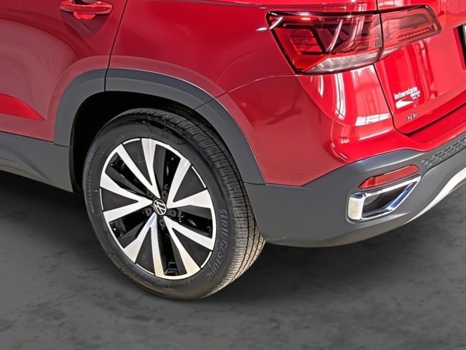 Used 2022 Volkswagen Taos SE image 9