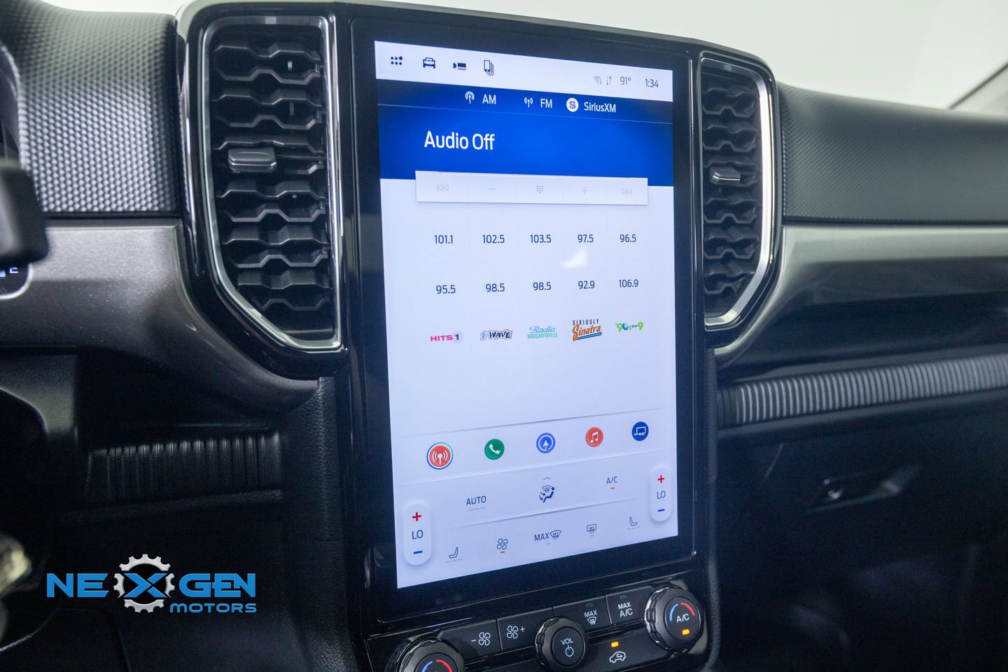 Used 2025 Ford Ranger XLT w/ Equipment Group 301A High AWD/4WD image 18