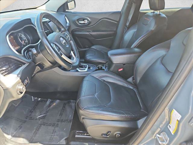 Used 2014 Jeep Cherokee Trailhawk w/ Leather Interior Group AWD/4WD image 15