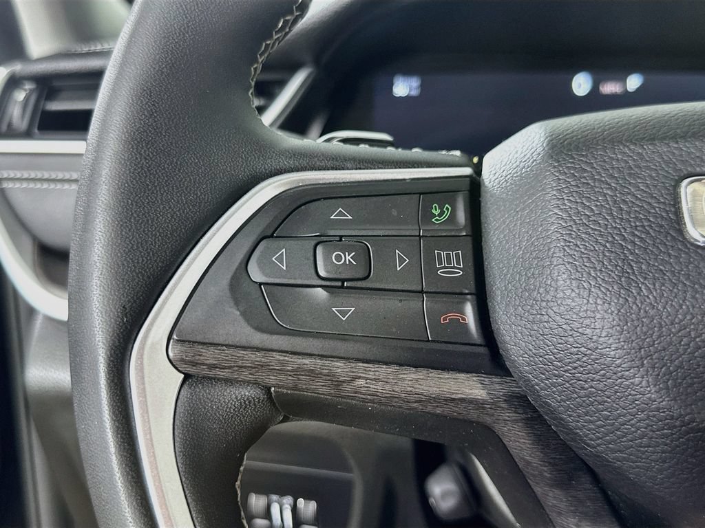 Used 2023 Jeep Grand Cherokee Limited w/ Luxury Tech Group II RWD image 23