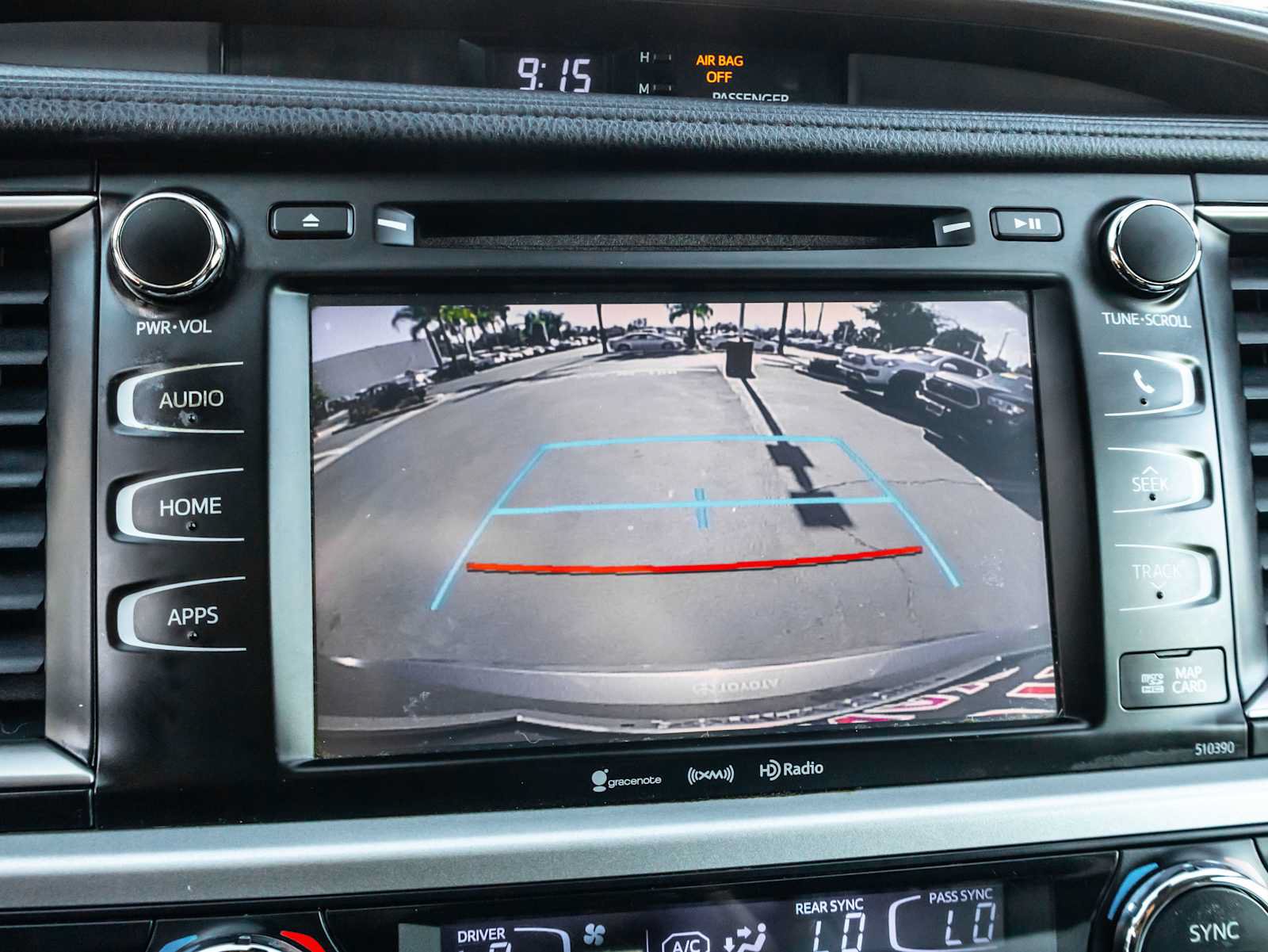 Certified 2019 Toyota Highlander XLE FWD image 41