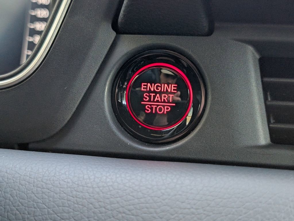 Used 2025 Honda Pilot Black Edition image 19