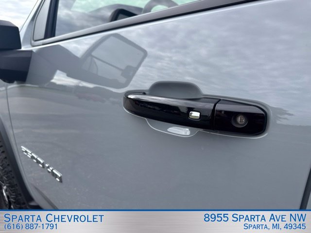 Used 2024 Chevrolet Silverado 2500 ZR2 w/ Technology Package AWD/4WD image 14
