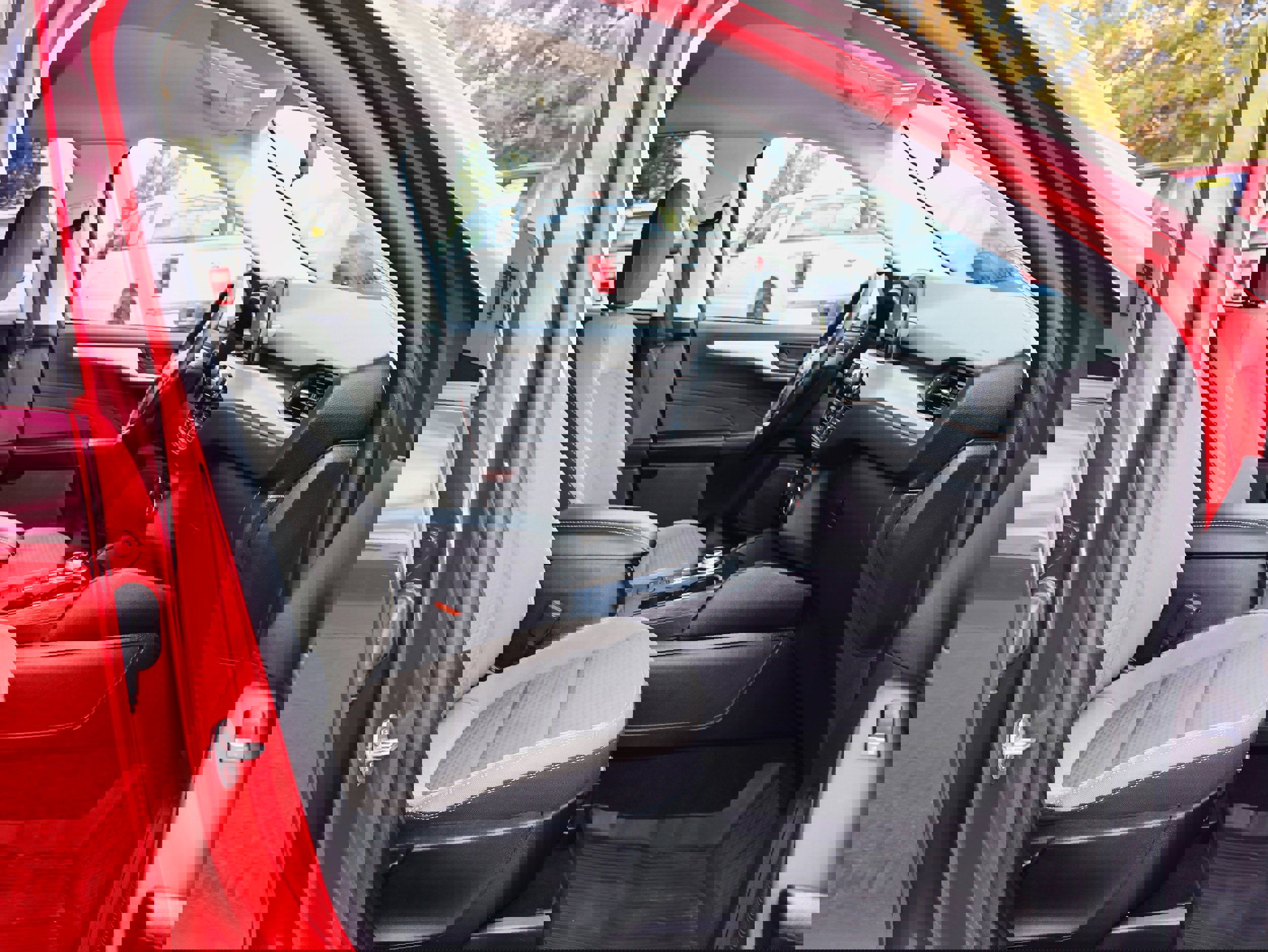 Used 2022 Ford Escape SE w/ Cold Weather Package image 27