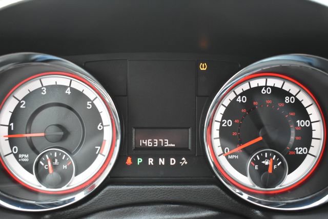 Used 2017 Dodge Grand Caravan SXT w/ Driver Convenience Group image 17