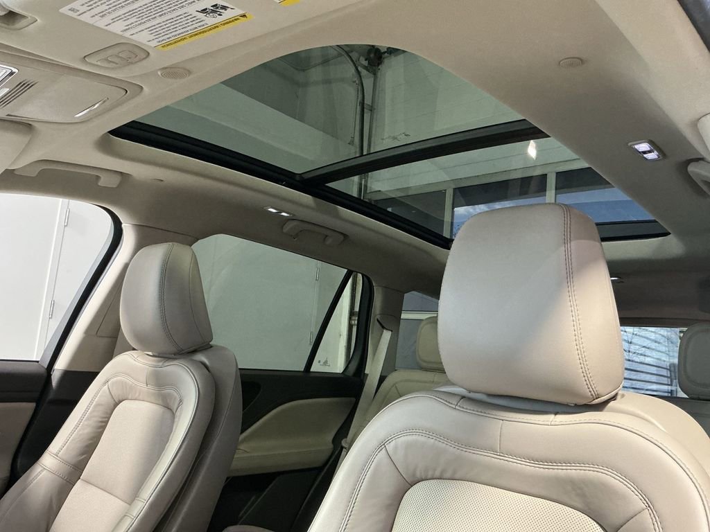 Used 2023 Lincoln Aviator Reserve w/ Elements Package Plus image 31