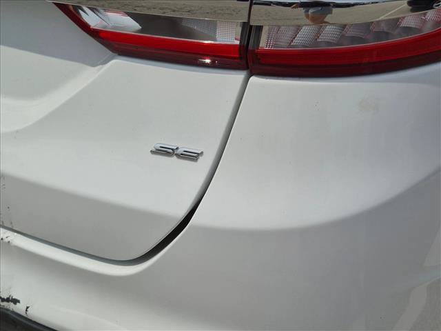 Used 2017 Ford Fusion SE FWD image 15