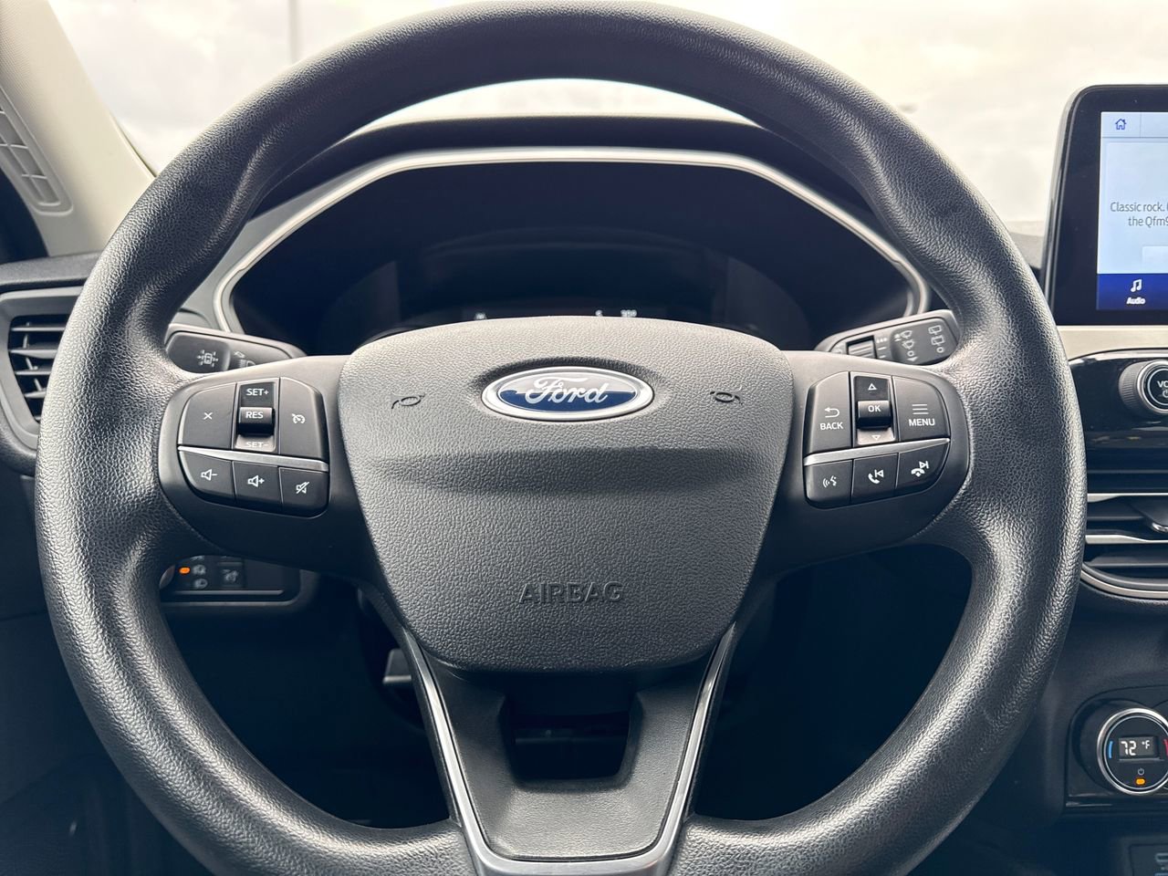 Used 2021 Ford Escape SE image 27