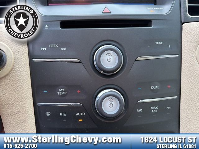 Used 2013 Ford Taurus SEL image 18