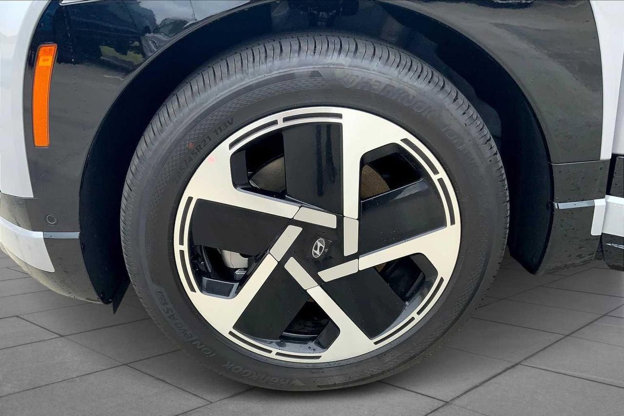 New 2026 Hyundai Ioniq 9 Limited image 11