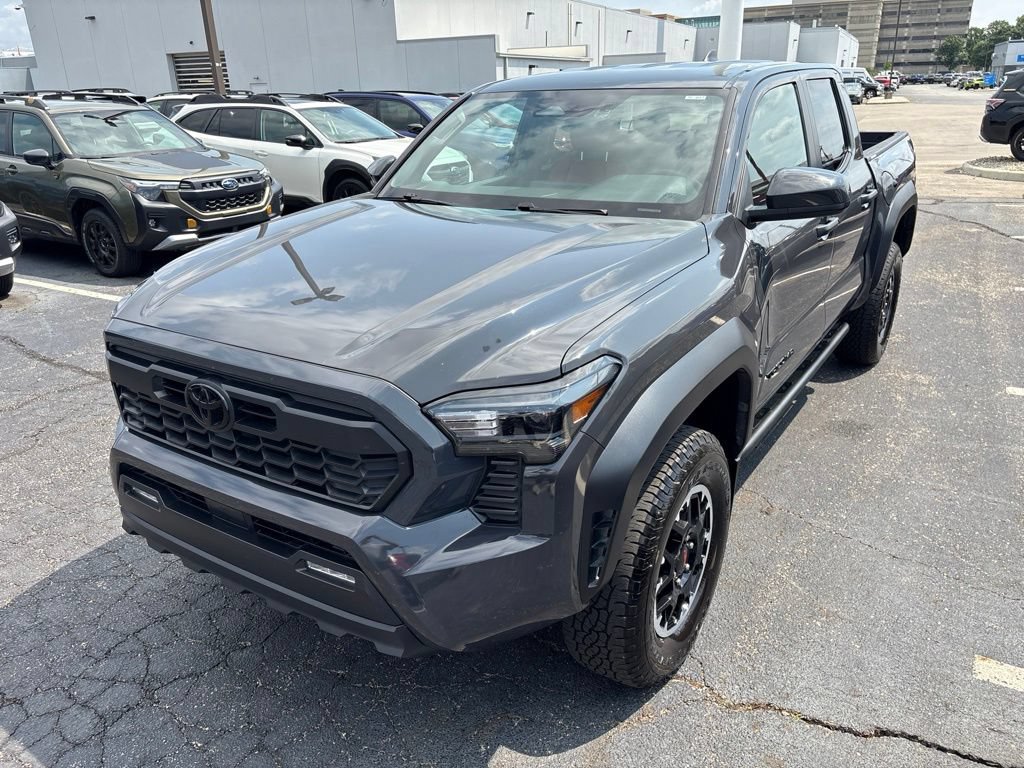 Used 2024 Toyota Tacoma TRD Off-Road AWD/4WD image 6