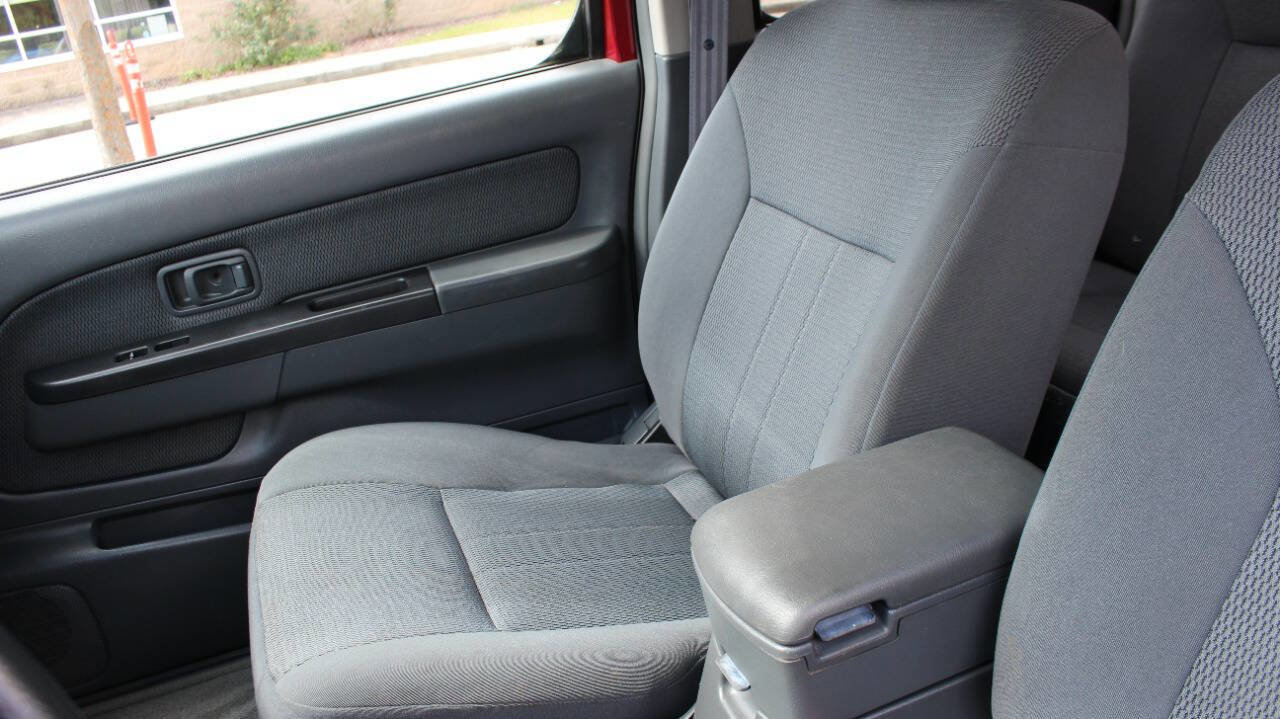 Used 2003 Nissan Frontier XE image 31