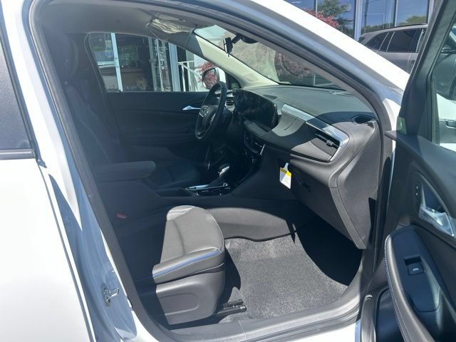 New 2026 Buick Encore GX Sport Touring w/ Comfort Package AWD/4WD image 17