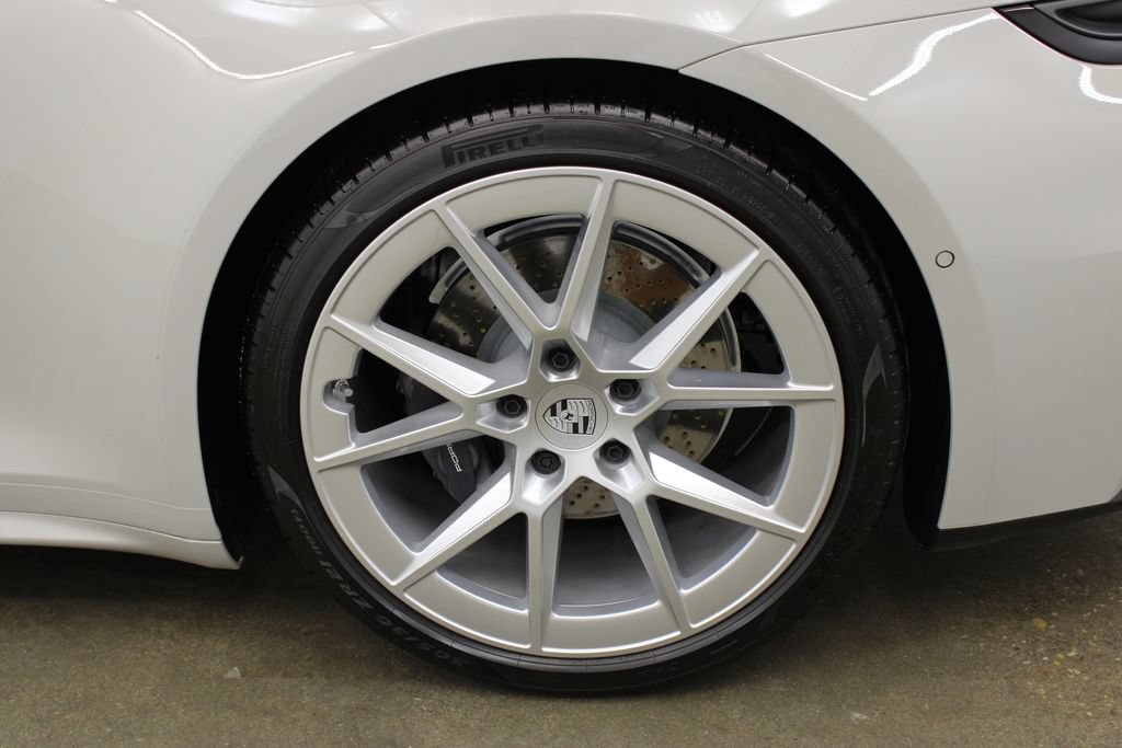 Certified 2025 Porsche 911 Carrera RWD image 13