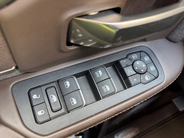 Used 2025 RAM 2500 Limited image 5