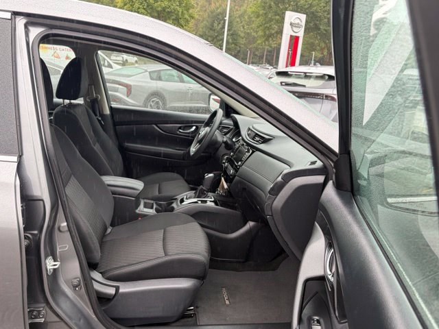 Used 2018 Nissan Rogue S AWD/4WD image 26