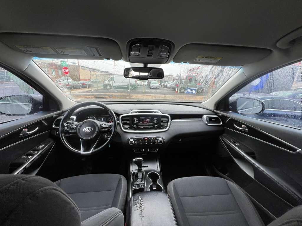 Used 2016 Kia Sorento LX w/ LX Convenience Package image 32