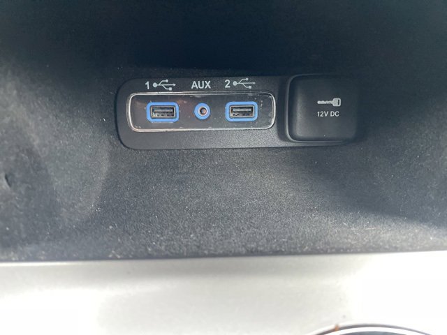 Used 2020 Jeep Grand Cherokee Laredo w/ 18" Wheel & 8.4" Radio Group image 27