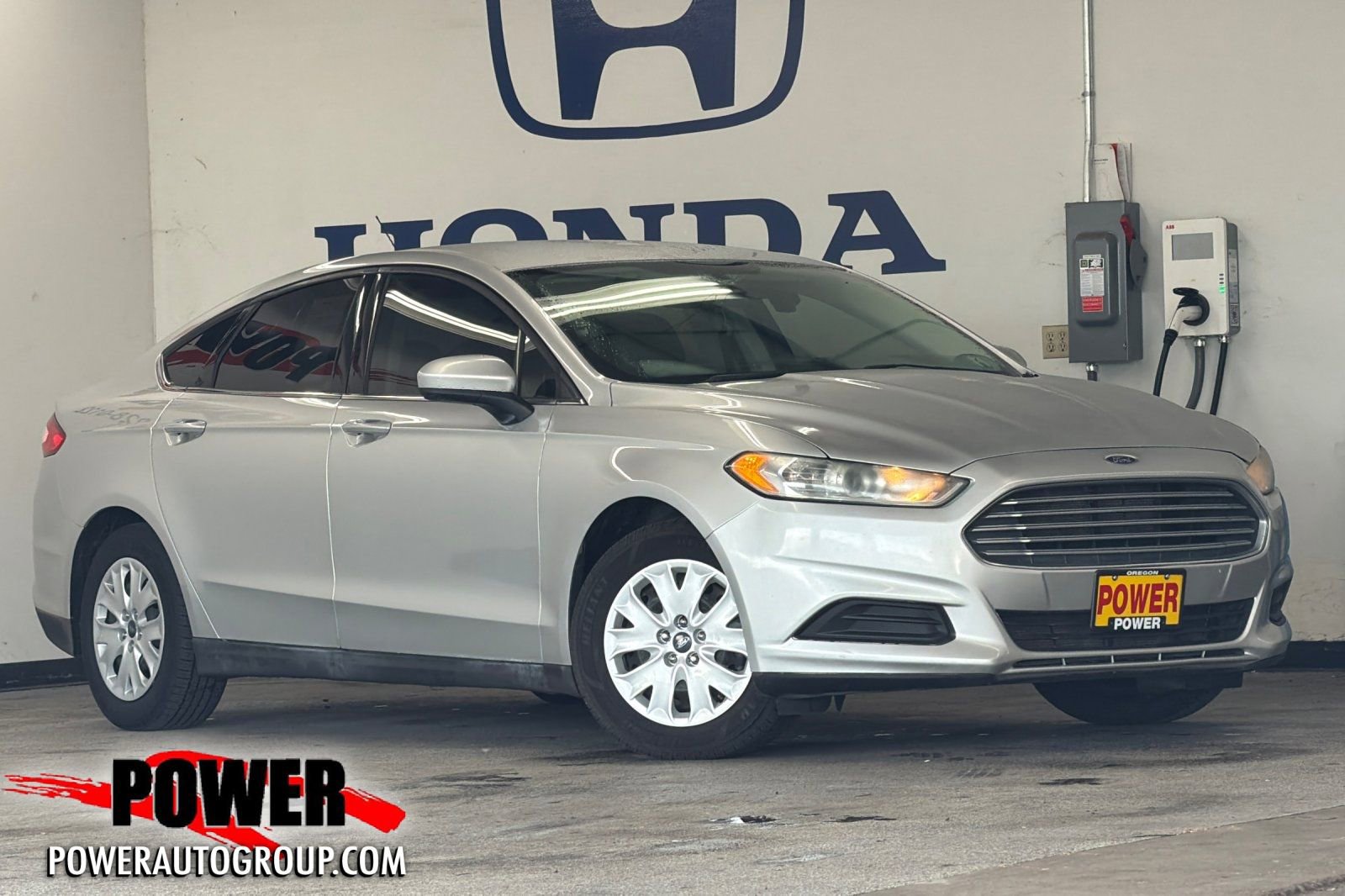 Used 2014 Ford Fusion S image 1