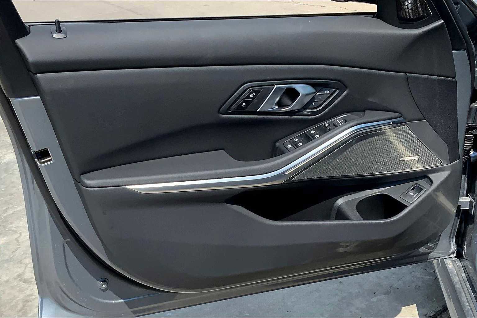 New 2025 BMW M340i w/ Premium Package image 10