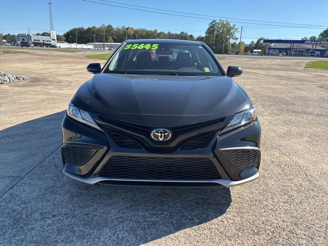 Used 2022 Toyota Camry XSE image 3