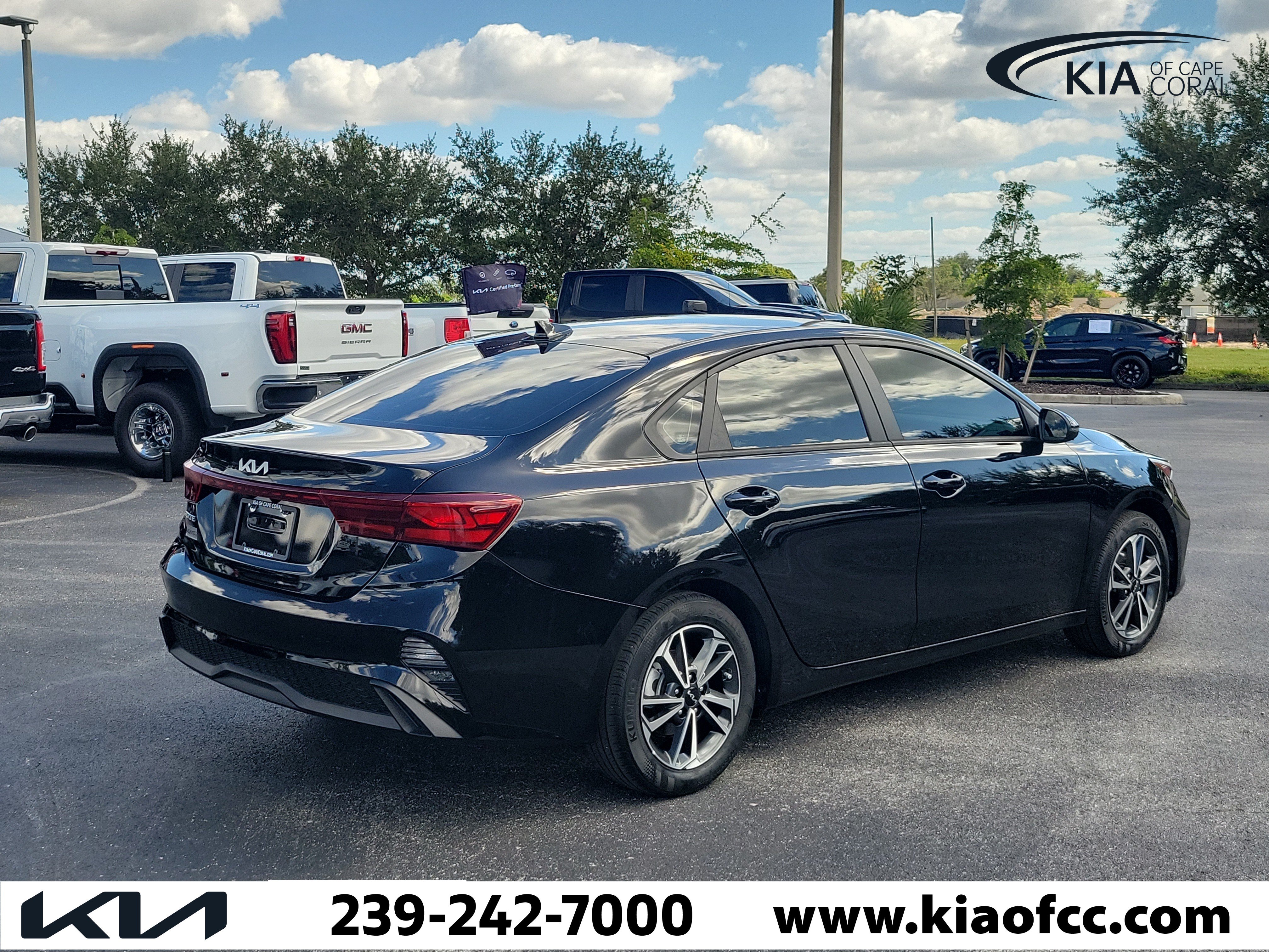 Certified 2023 Kia Forte LXS w/ LXS Technology Package FWD image 6