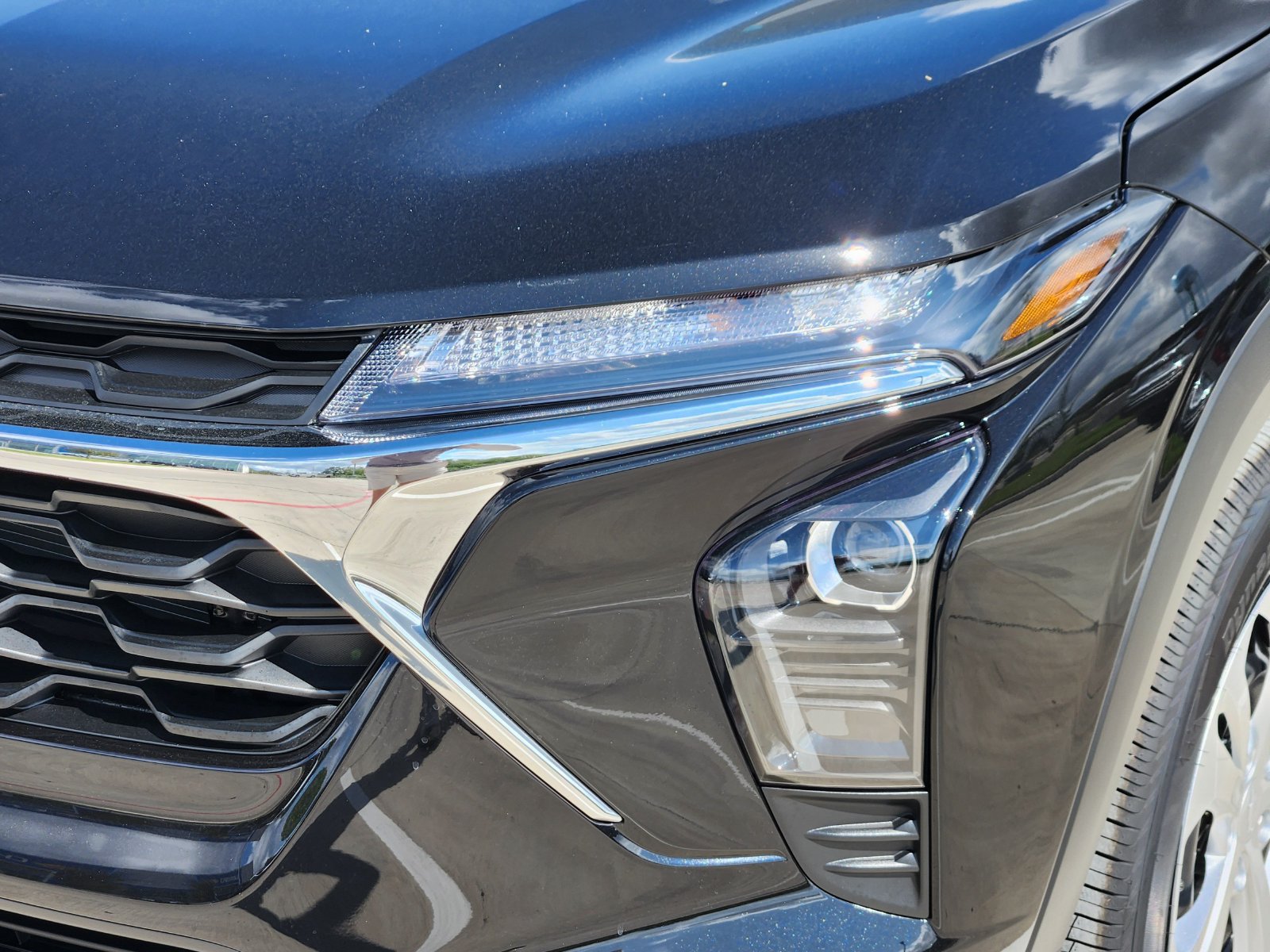 New 2026 Chevrolet Trax LS FWD image 9