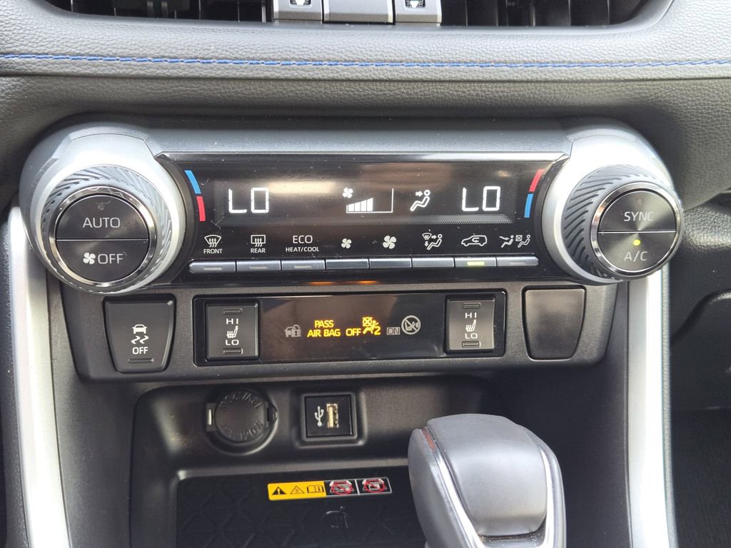 Used 2024 Toyota RAV4 XSE w/ Advanced Technology Package image 21