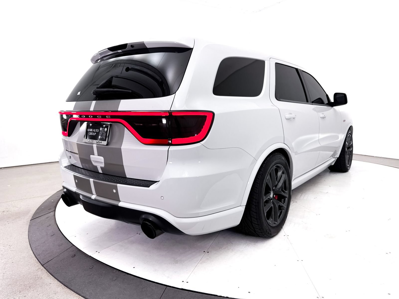 Used 2020 Dodge Durango SRT w/ Premium Interior Group AWD/4WD image 21