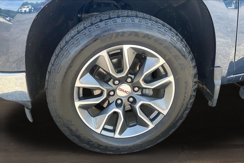 Used 2022 Chevrolet Silverado 1500 LT AWD/4WD image 34